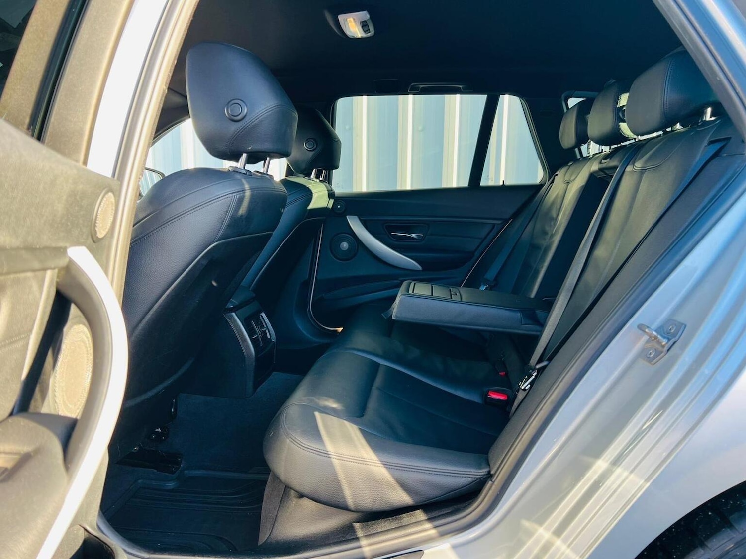 Used BMW 3 Series 2015 for sale - 76670744: Photo 42