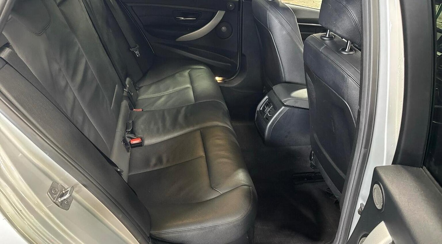 Used BMW 3 Series 2015 for sale - 76670744: Photo 8