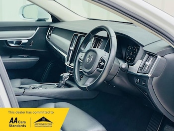 Used Volvo V90 2018 for sale - 75239083: Photo