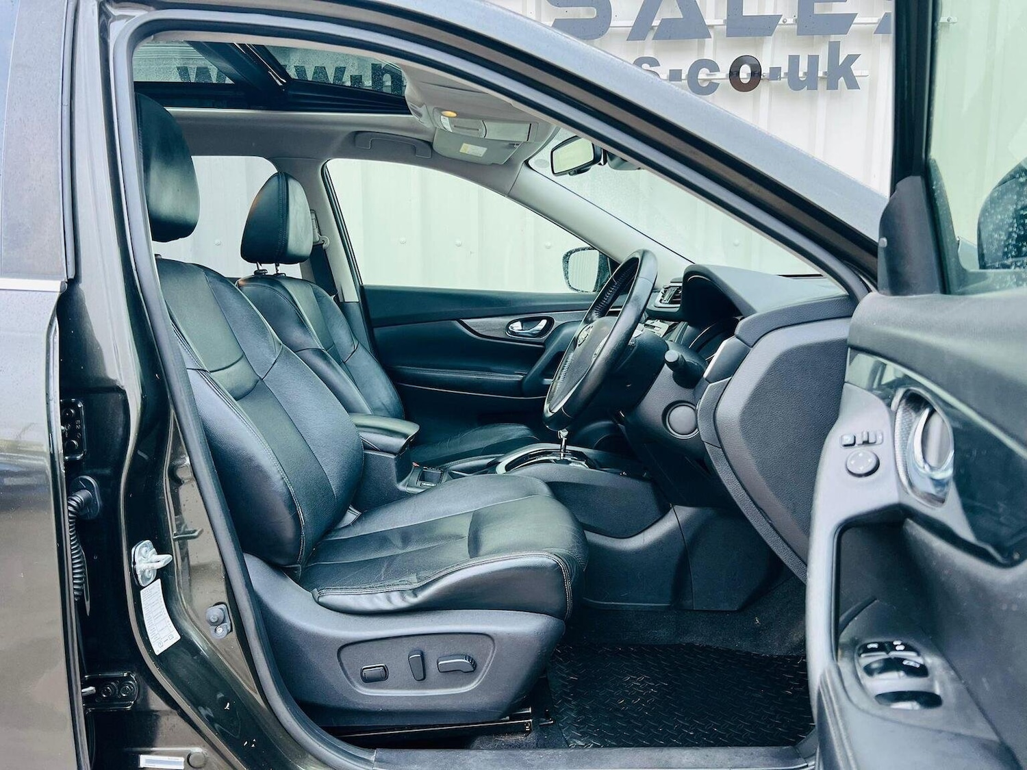 Used Nissan X-Trail 2016 for sale - 76164571: Photo 23