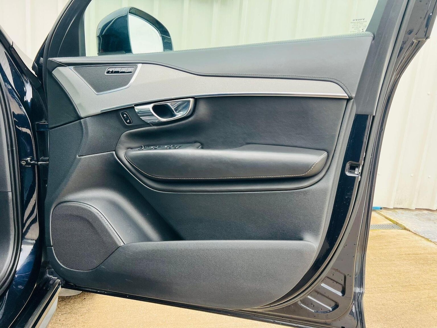 Used Volvo XC90 2015 for sale - 77595371: Photo 30