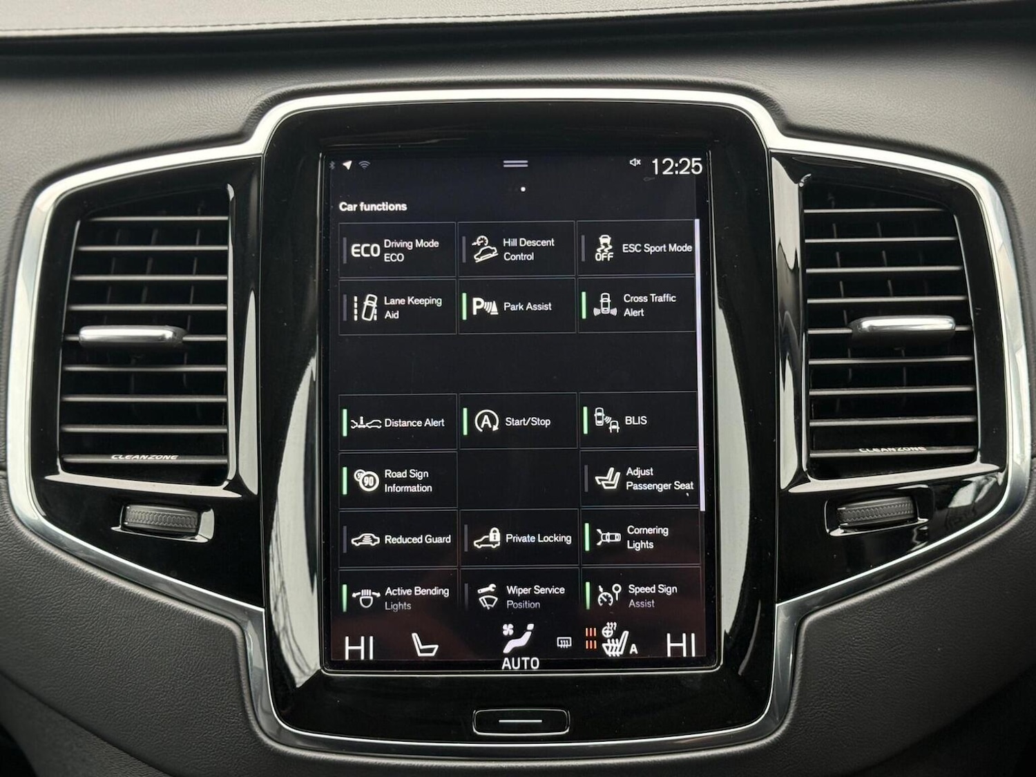 Used Volvo XC90 2015 for sale - 77595371: Photo 65