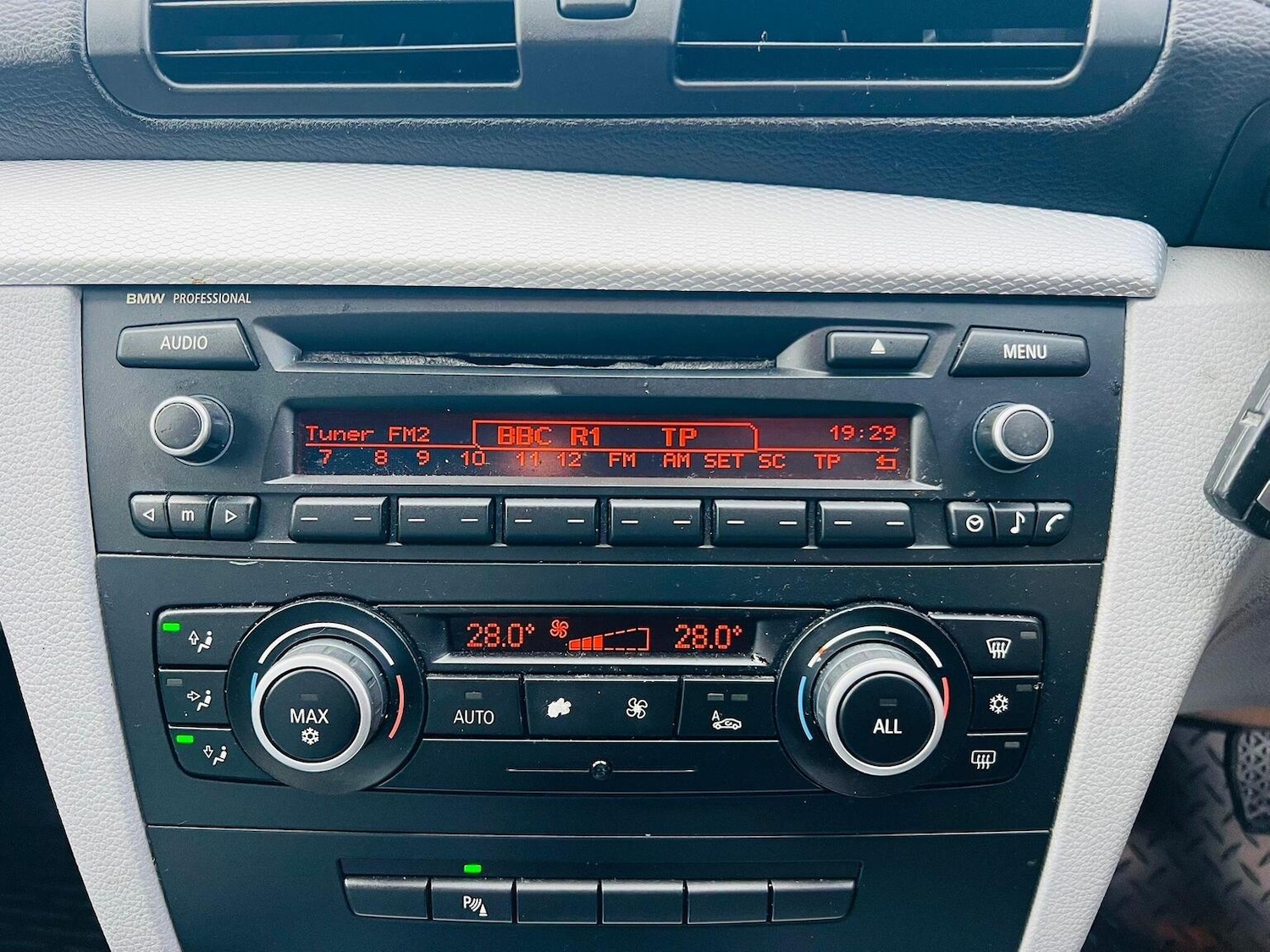 Used BMW 1 Series 2010 for sale - 76848625: Photo 45