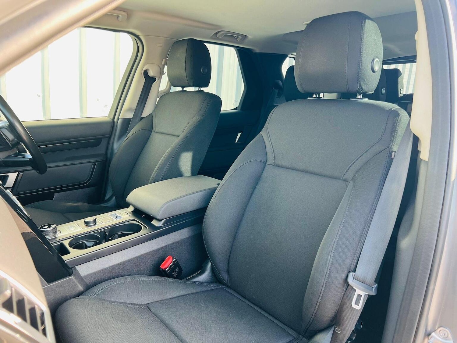 Used Land Rover Discovery 2018 for sale - 77977078: Photo 32