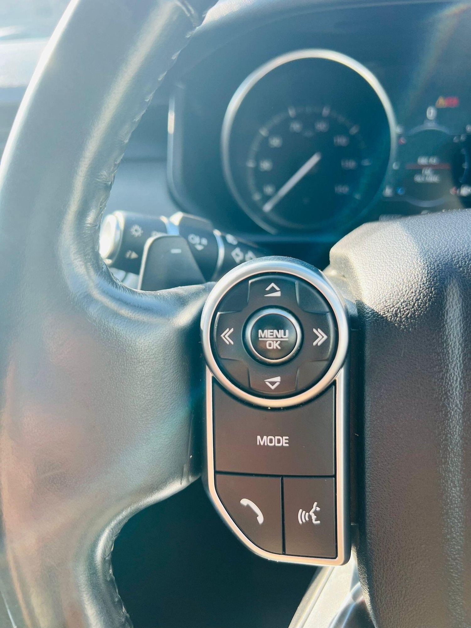 Used Land Rover Discovery 2018 for sale - 77977078: Photo 43