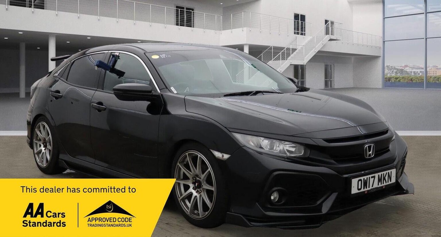 Used Honda Civic 2017 for sale - 76758817: Photo 3