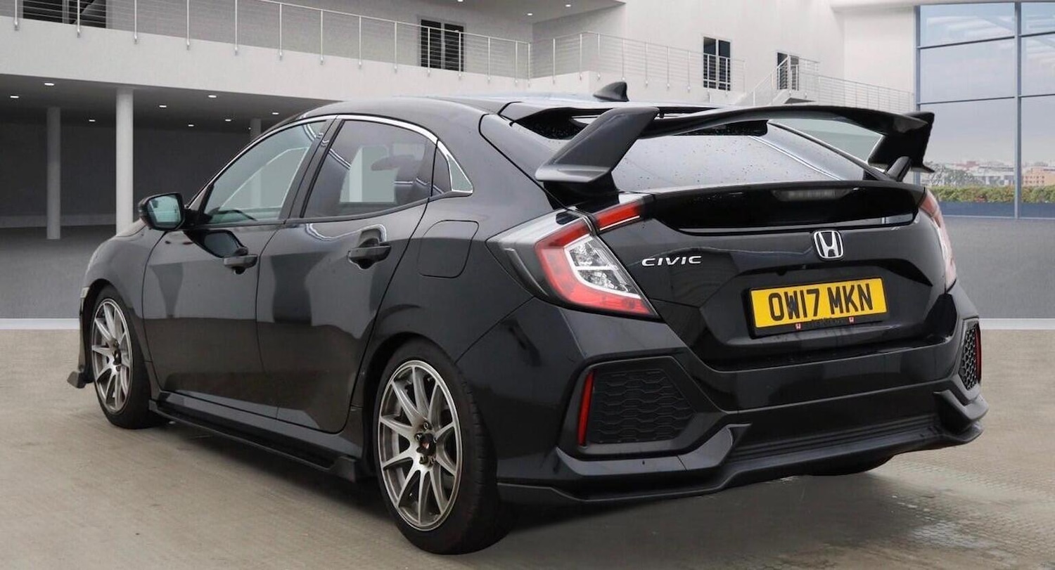 Used Honda Civic 2017 for sale - 76758817: Photo 4