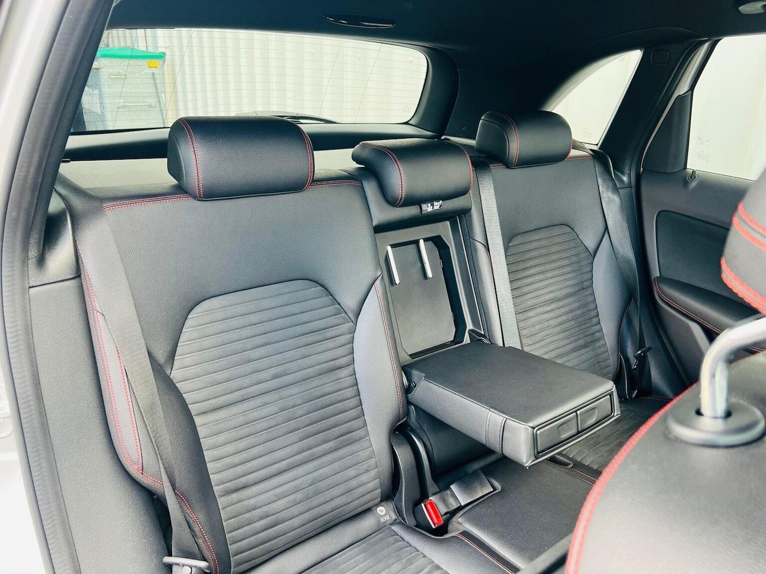 Used Mercedes-Benz B Class 2016 for sale - 76449369: Photo 32