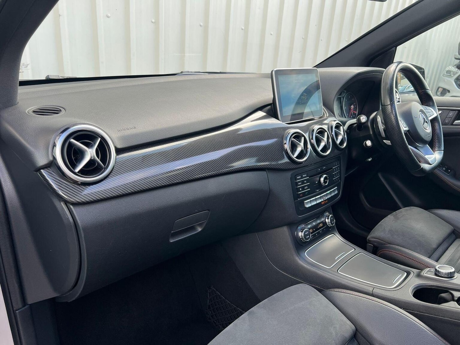 Used Mercedes-Benz B Class 2016 for sale - 76449369: Photo 59