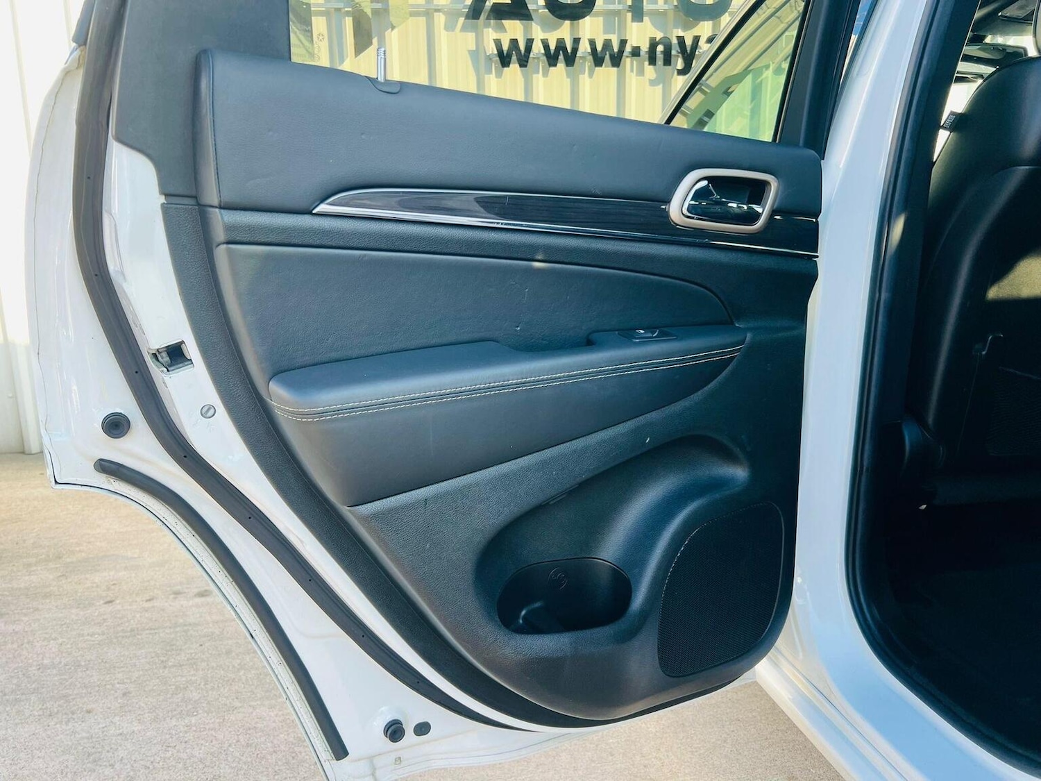 Used Jeep Grand Cherokee 2015 for sale - 77749932: Photo 40