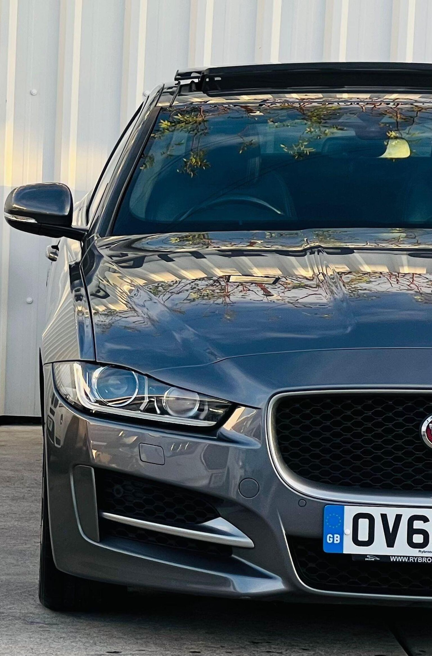 Used Jaguar XE 2016 for sale - 76631546: Photo 15