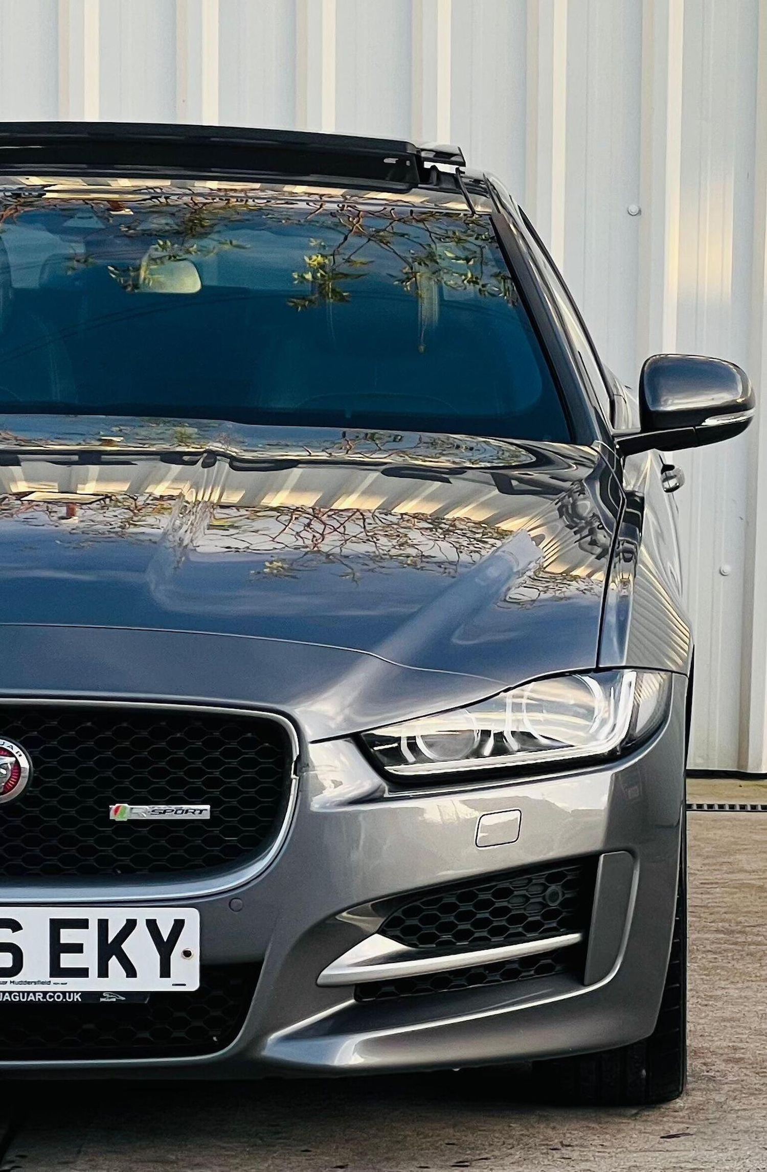 Used Jaguar XE 2016 for sale - 76631546: Photo 16