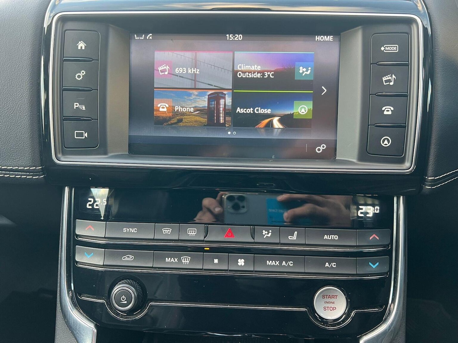 Used Jaguar XE 2016 for sale - 76631546: Photo 45