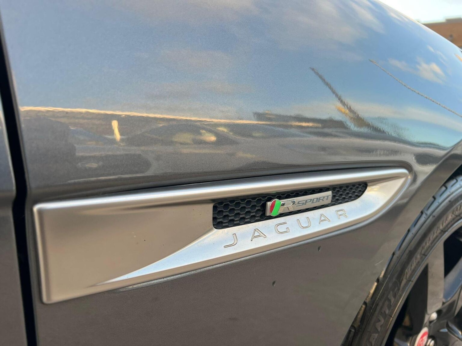 Used Jaguar XE 2016 for sale - 76631546: Photo 49