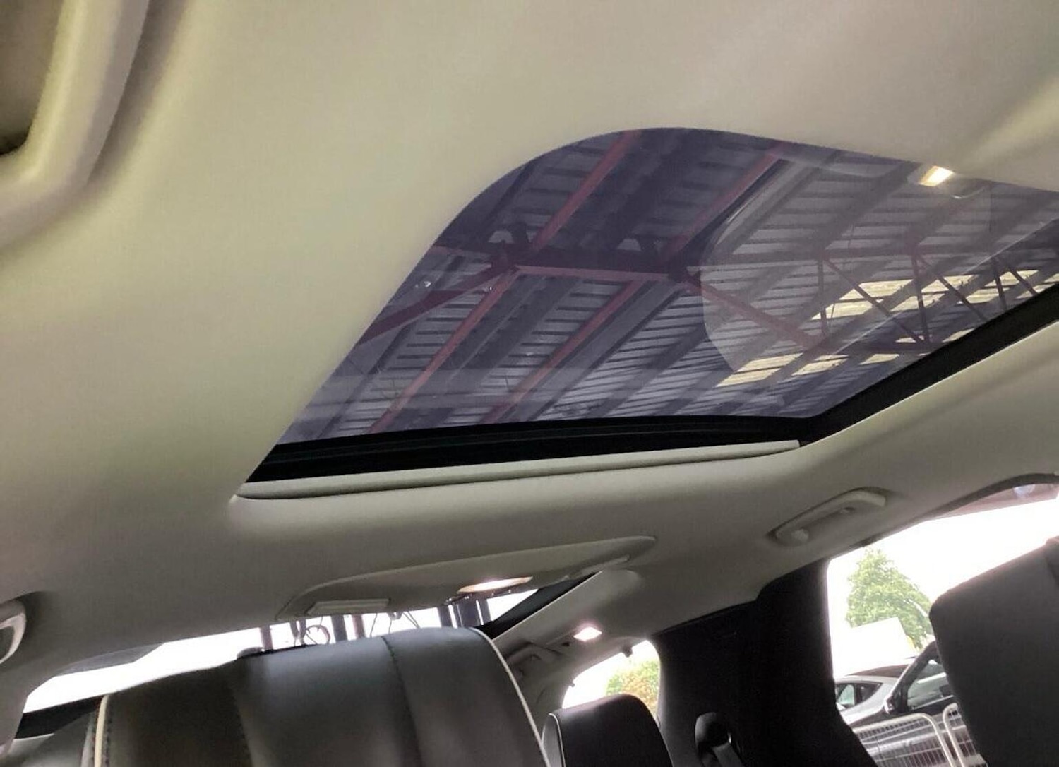 Used Land Rover Discovery 2017 for sale - 76817539: Photo 12