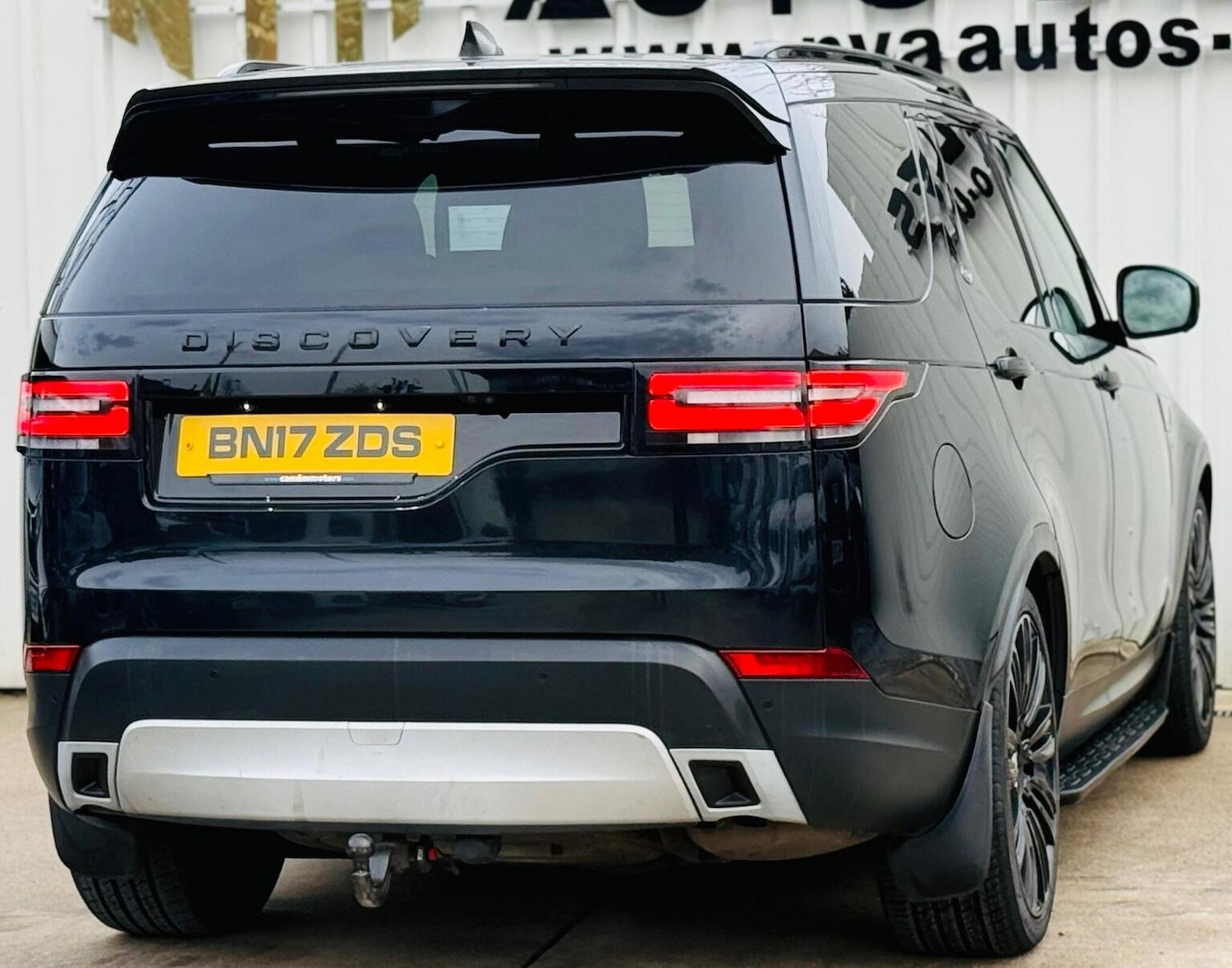 Used Land Rover Discovery 2017 for sale - 76817539: Photo 13