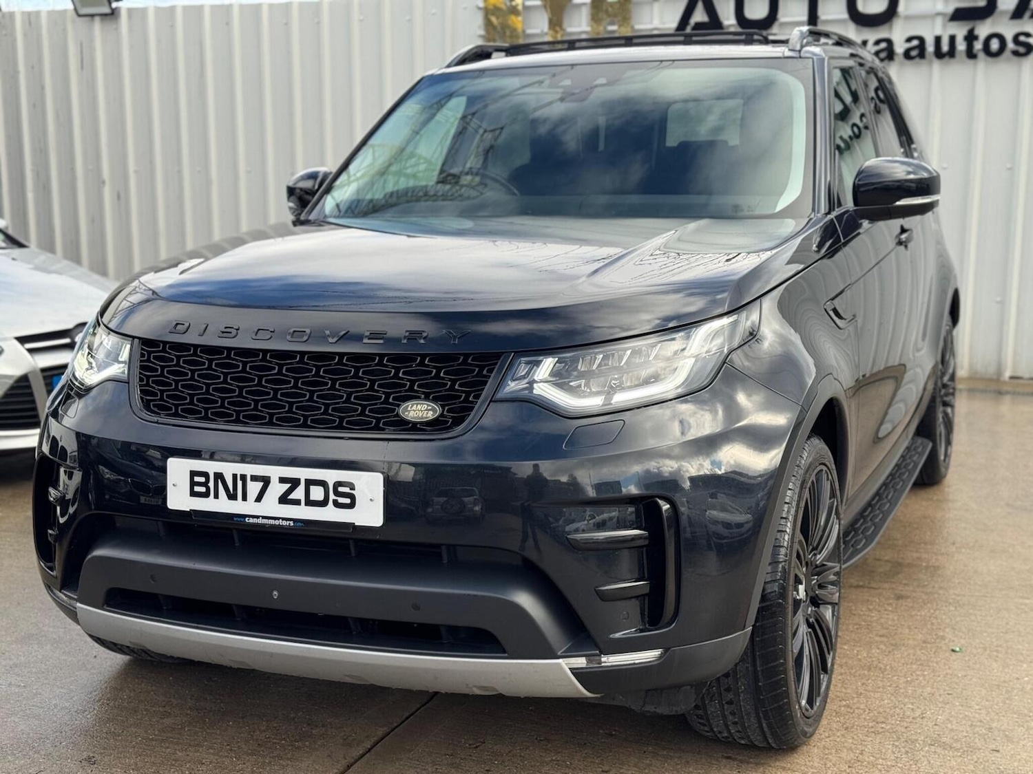 Used Land Rover Discovery 2017 for sale - 76817539: Photo 14