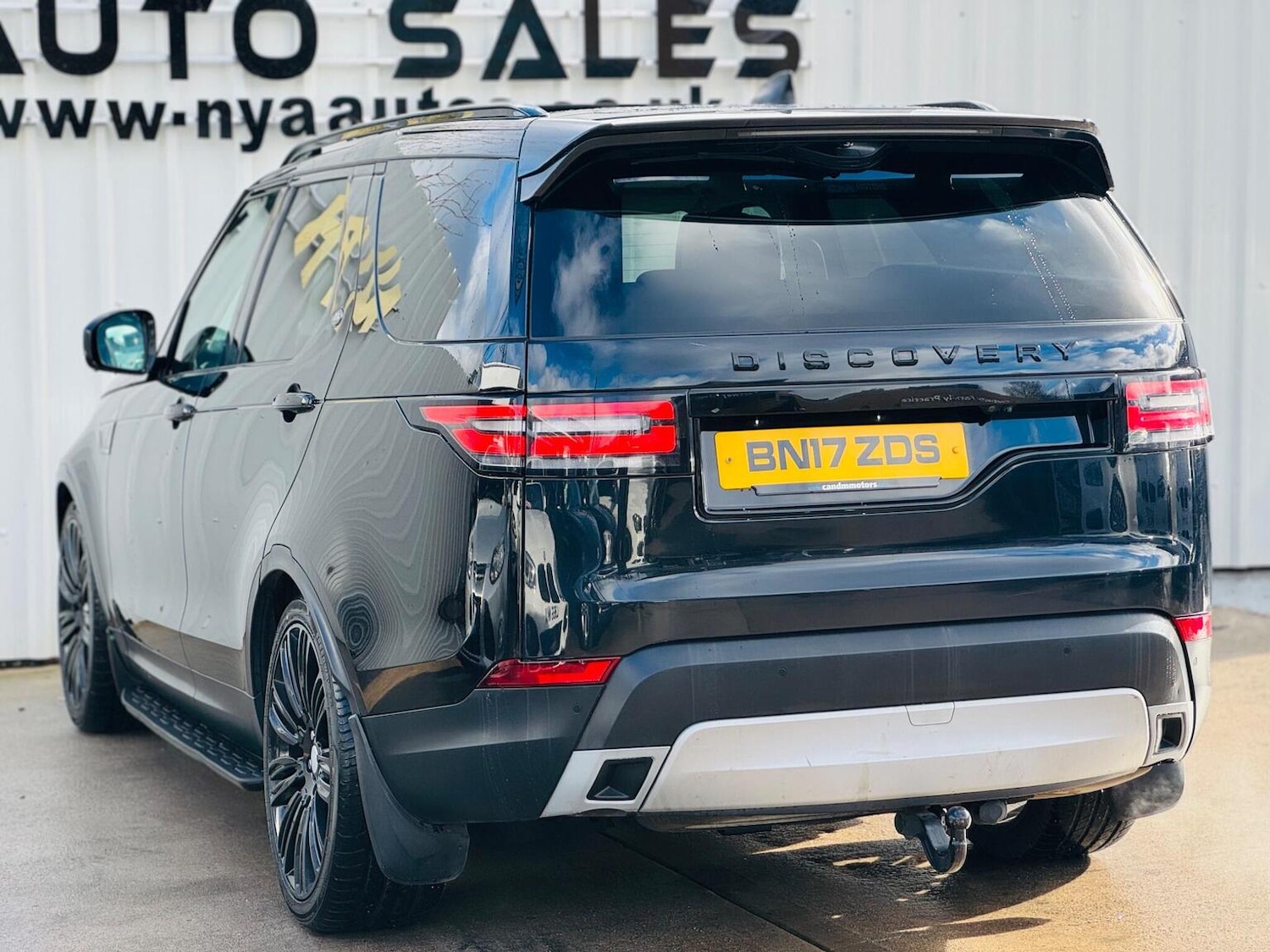 Used Land Rover Discovery 2017 for sale - 76817539: Photo 15