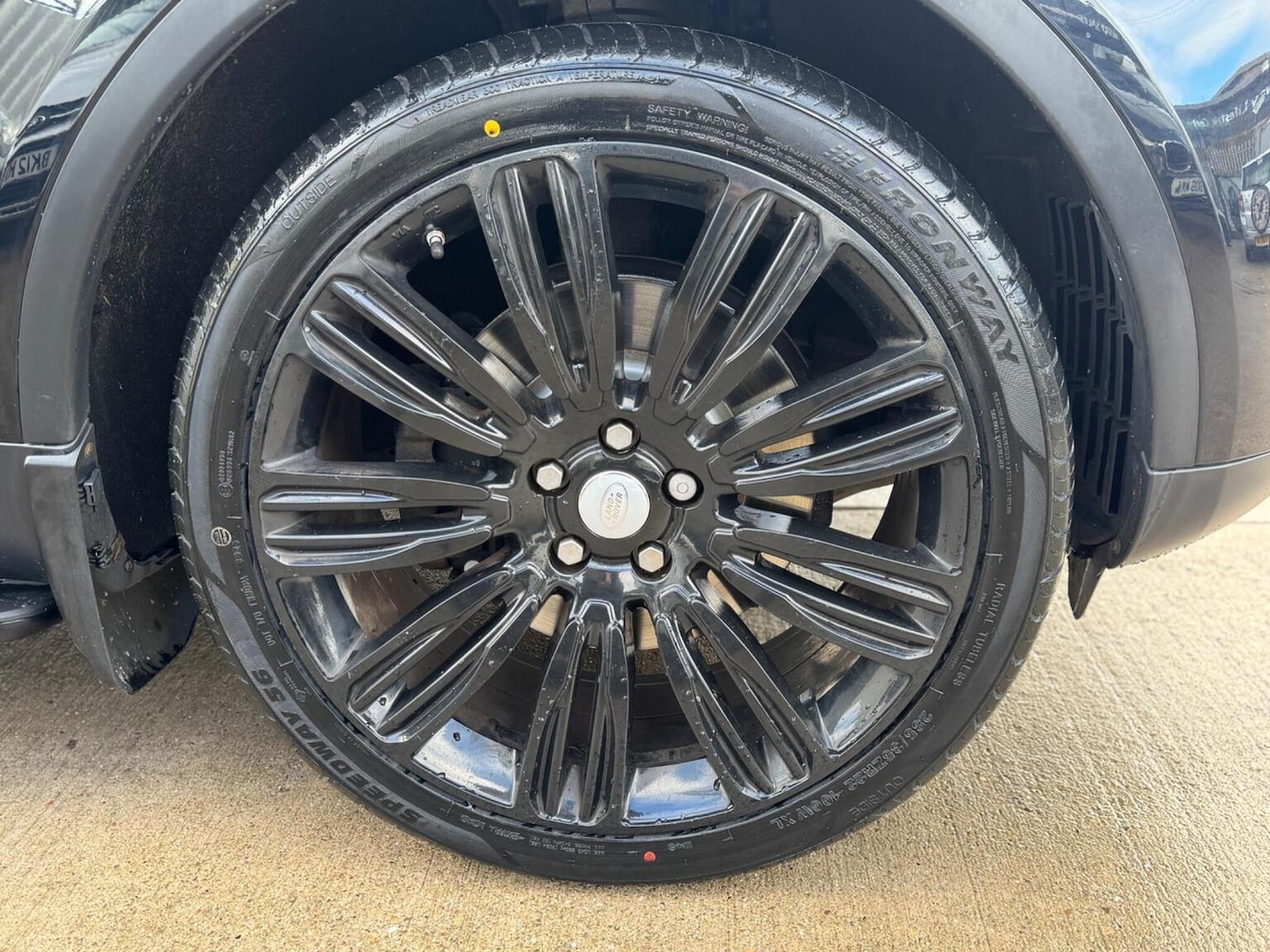 Used Land Rover Discovery 2017 for sale - 76817539: Photo 21