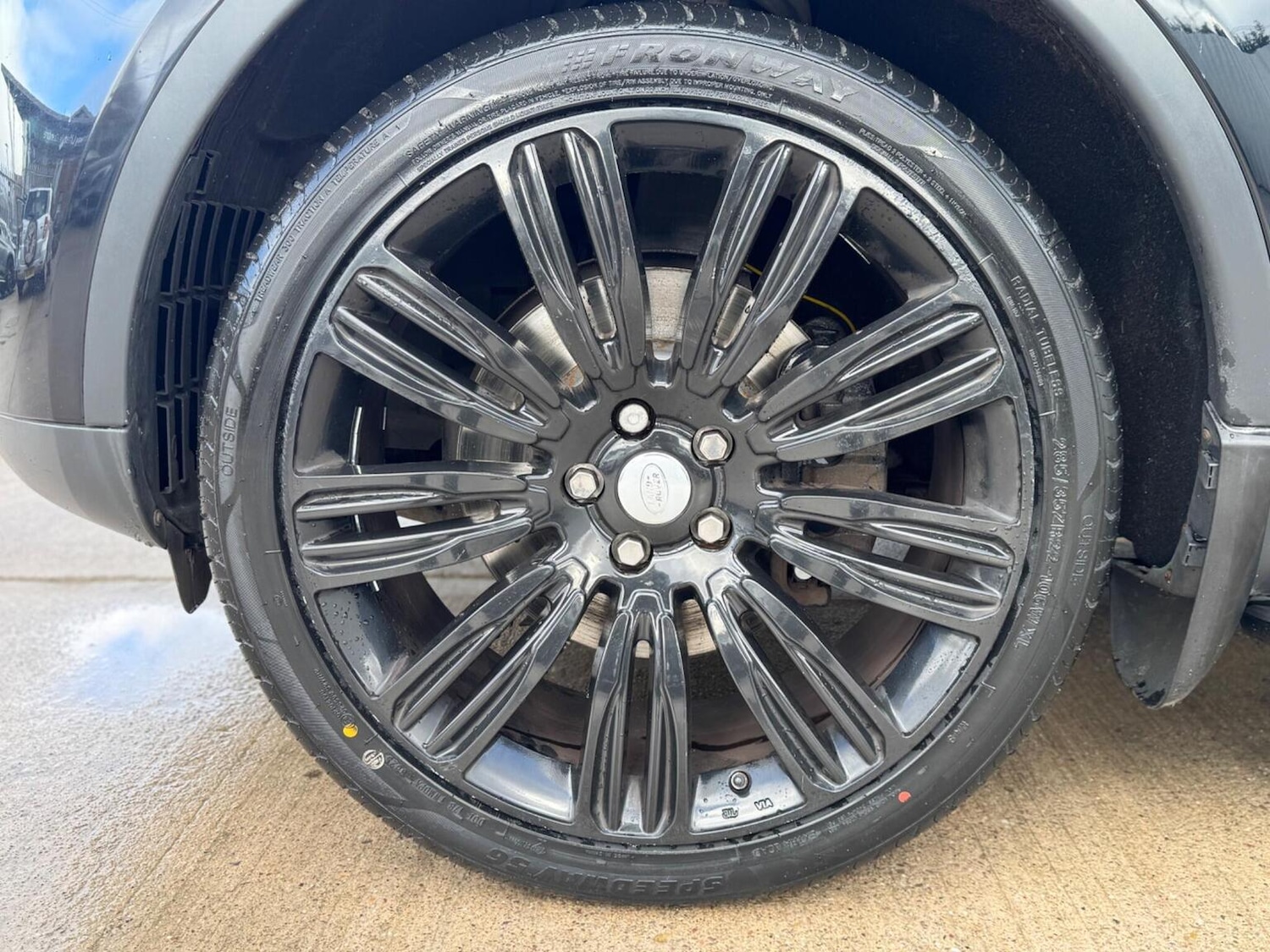 Used Land Rover Discovery 2017 for sale - 76817539: Photo 23