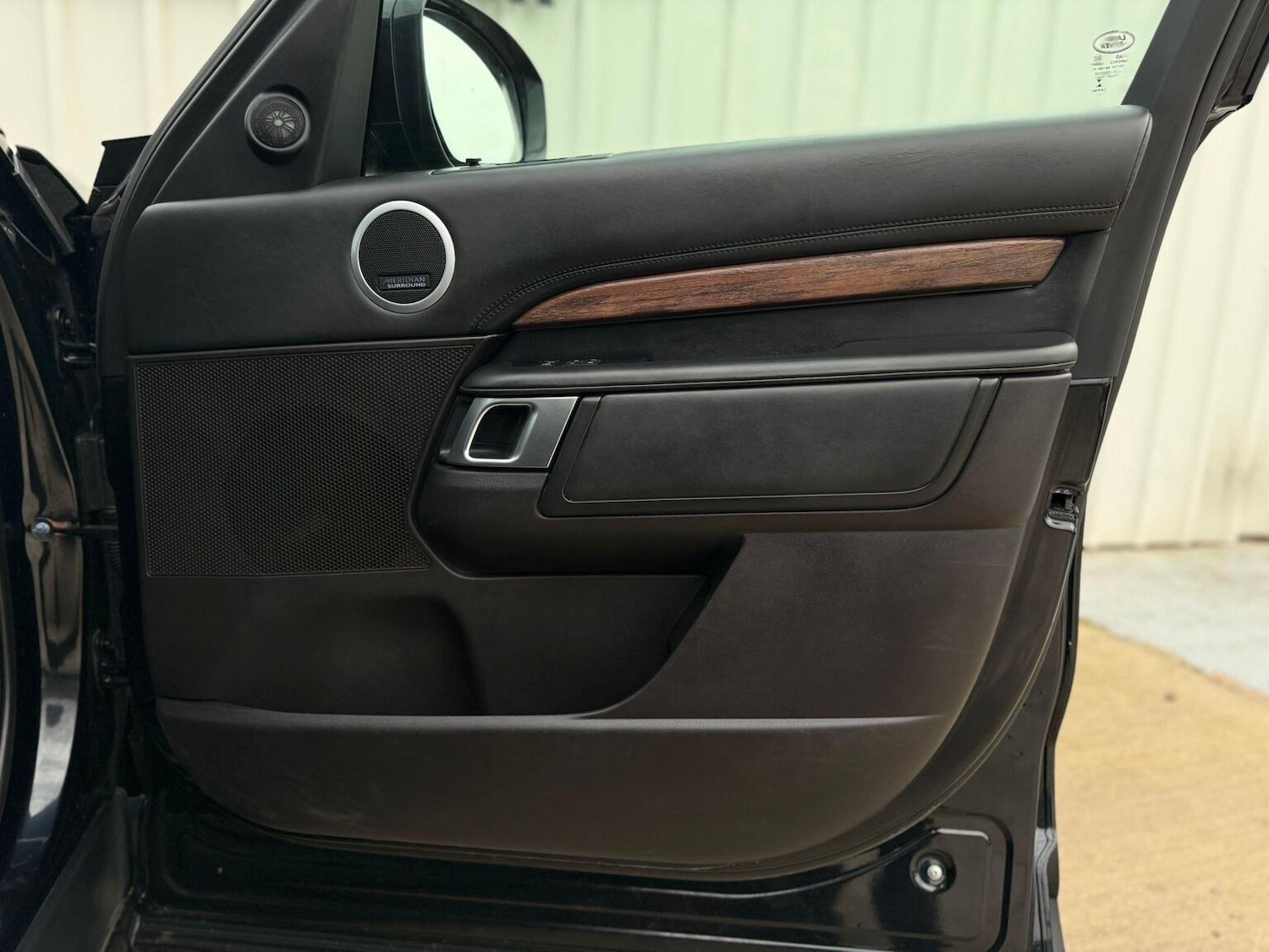 Used Land Rover Discovery 2017 for sale - 76817539: Photo 42