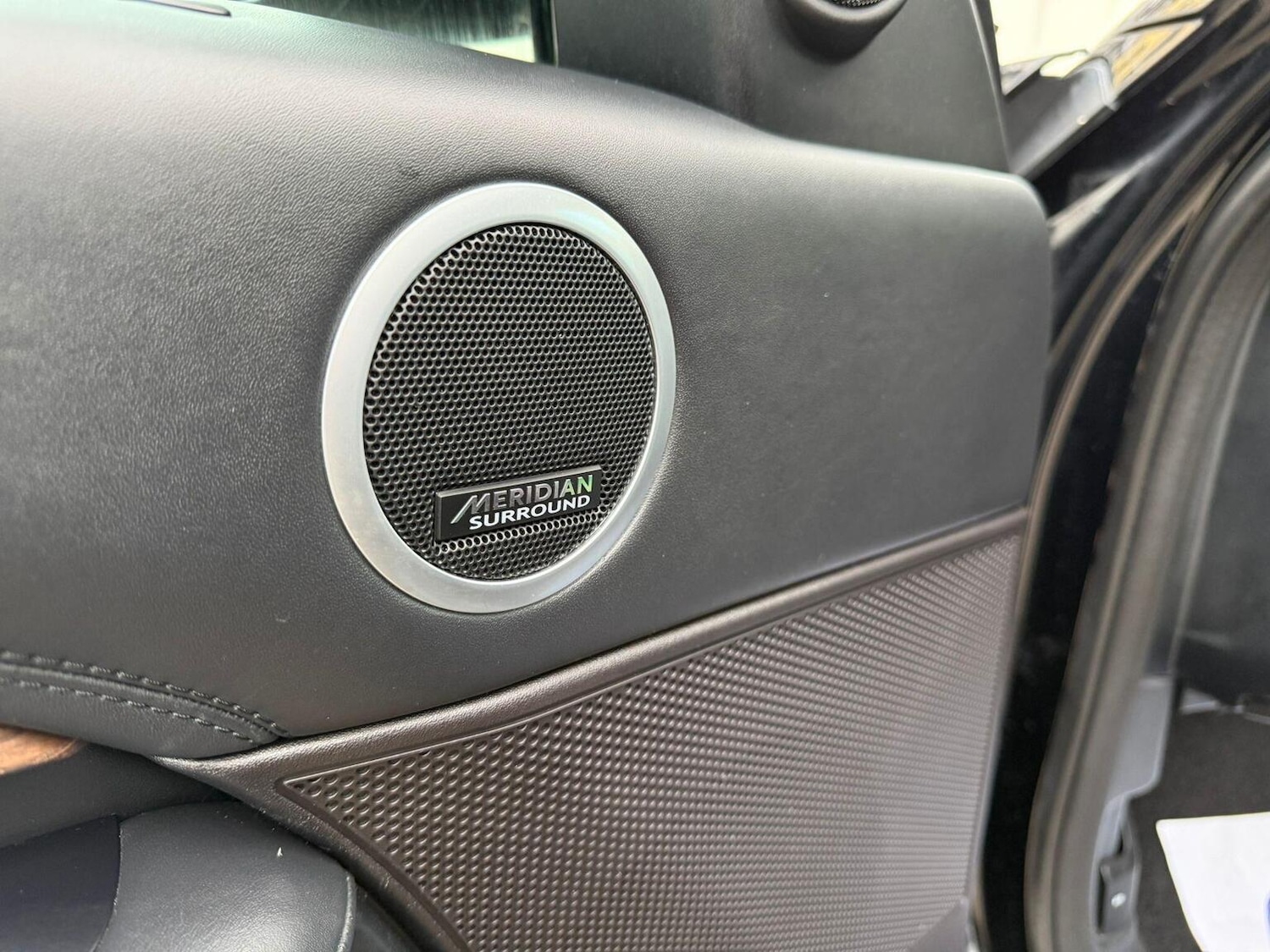 Used Land Rover Discovery 2017 for sale - 76817539: Photo 71