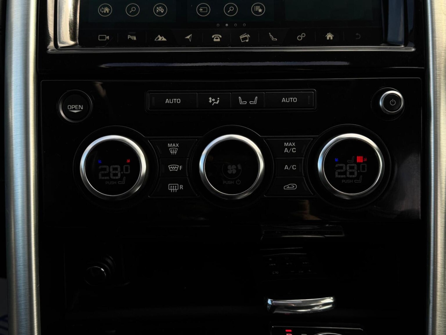 Used Land Rover Discovery 2017 for sale - 76817539: Photo 80