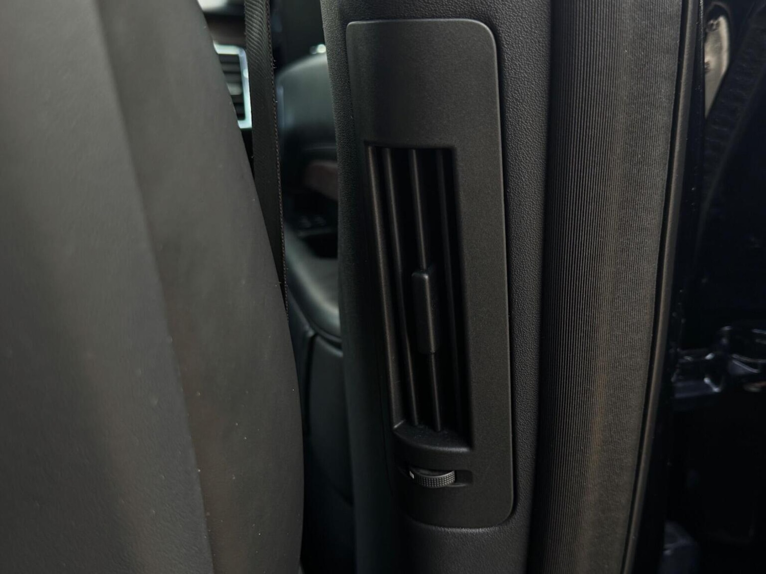 Used Land Rover Discovery 2017 for sale - 76817539: Photo 81