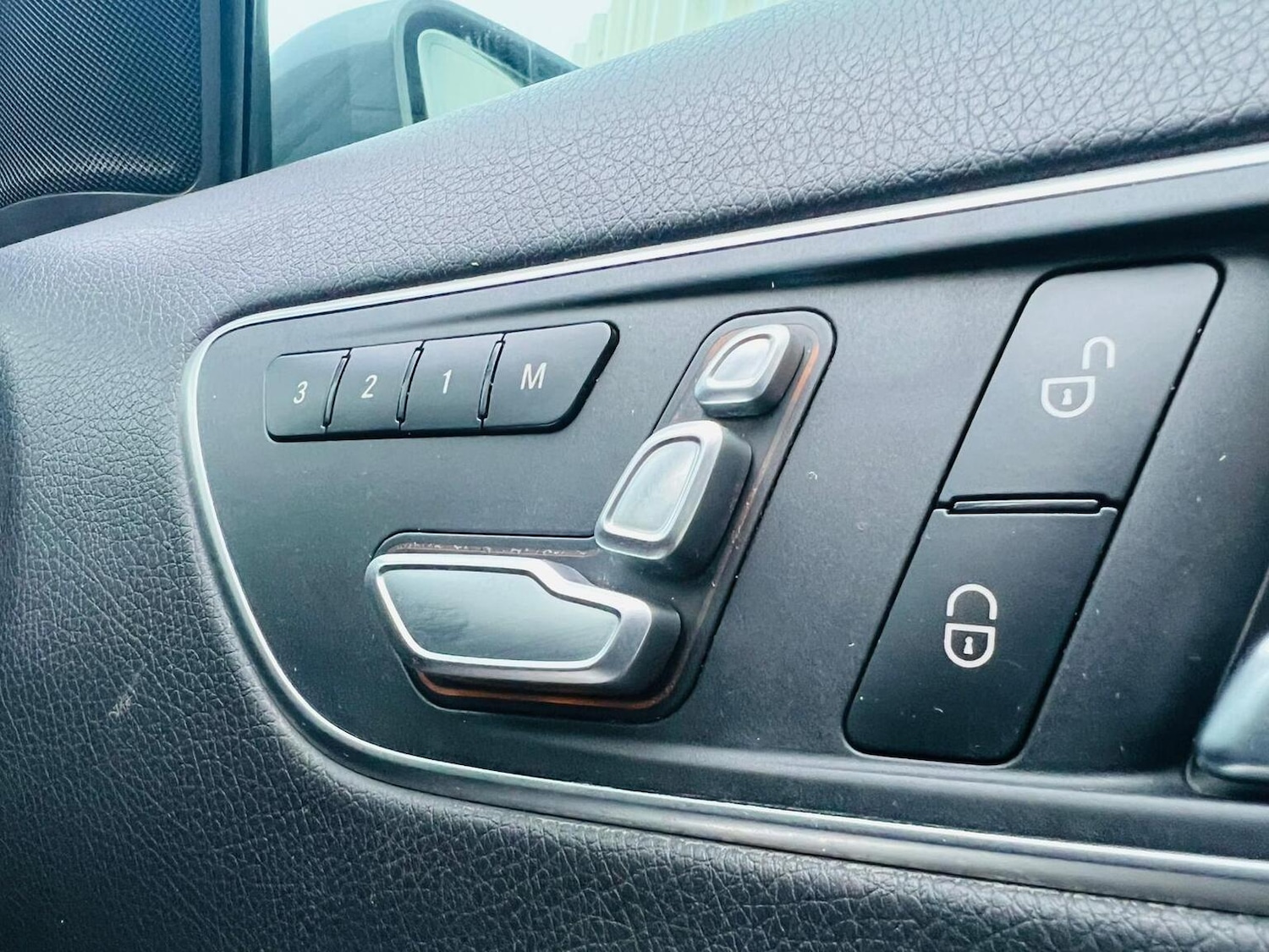 Used Mercedes-Benz A-Class 2017 for sale - 77319829: Photo 29