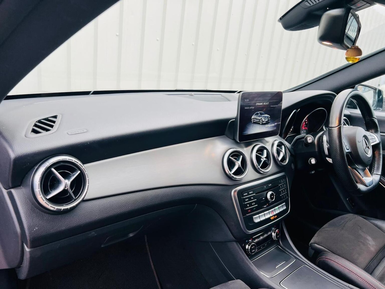 Used Mercedes-Benz CLA 2018 for sale - 77638618: Photo 38