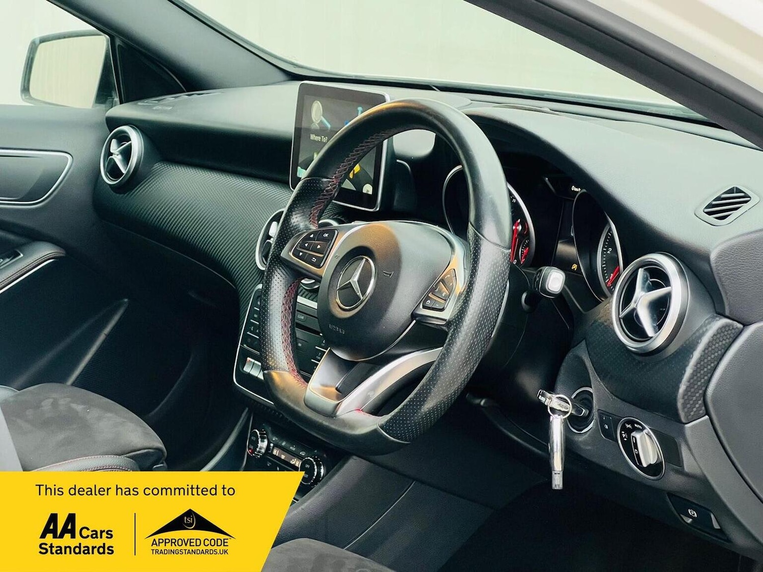 Used Mercedes-Benz A-Class 2015 for sale - 76974355: Photo 2