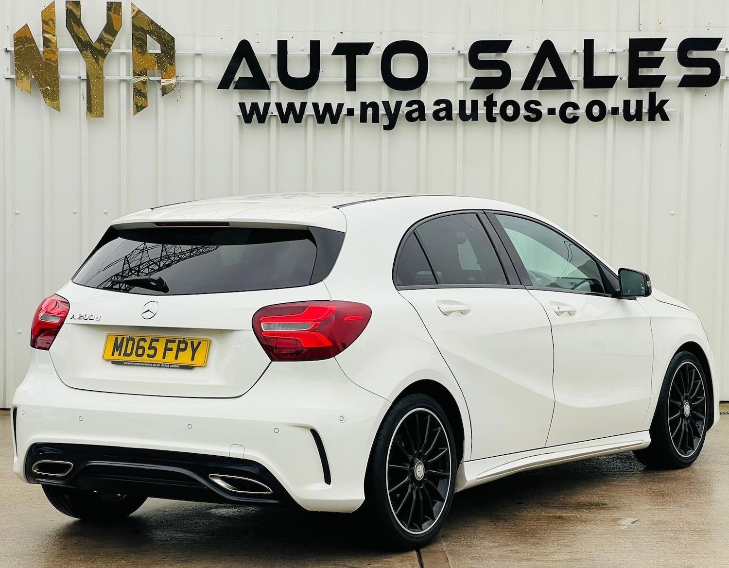 Used Mercedes-Benz A-Class 2015 for sale - 76974355: Photo 4