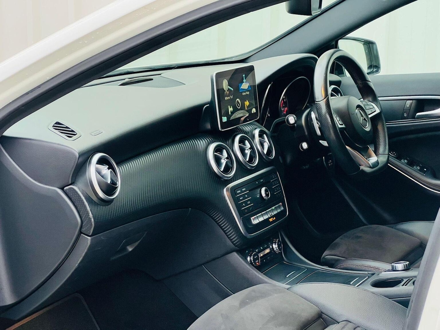 Used Mercedes-Benz A-Class 2015 for sale - 76974355: Photo 64