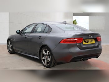 Used Jaguar XE 2018 for sale - 78324003: Photo