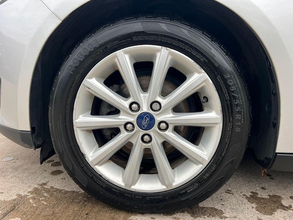 Used Ford Focus 2015 for sale - 76126364: Photo 20
