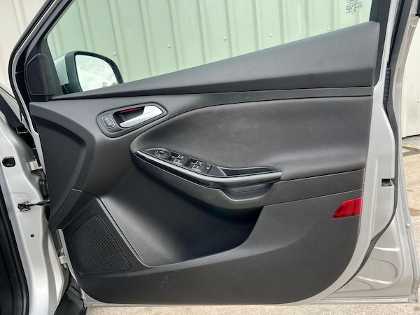 Used Ford Focus 2015 for sale - 76126364: Photo 24
