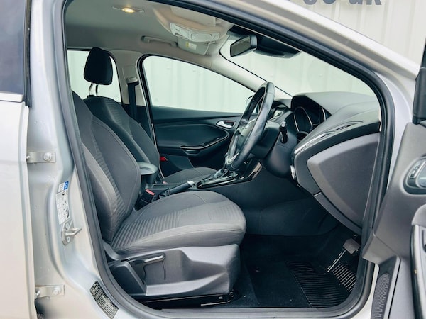 Used Ford Focus 2015 for sale - 76126364: Photo 25