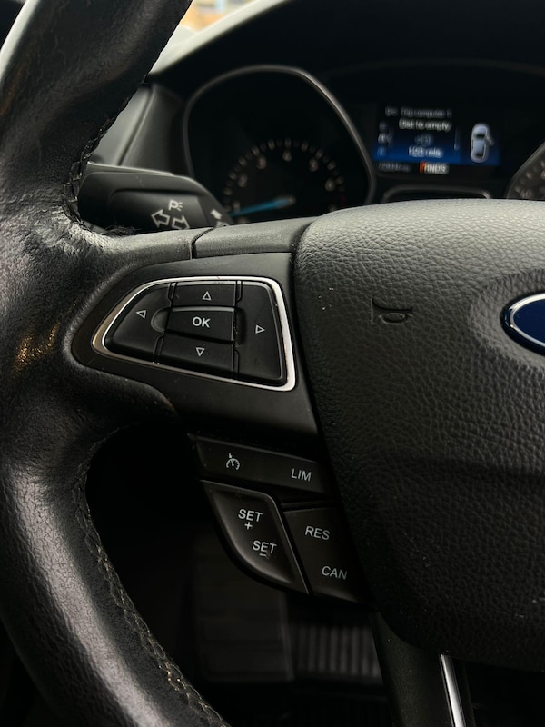 Used Ford Focus 2015 for sale - 76126364: Photo 40
