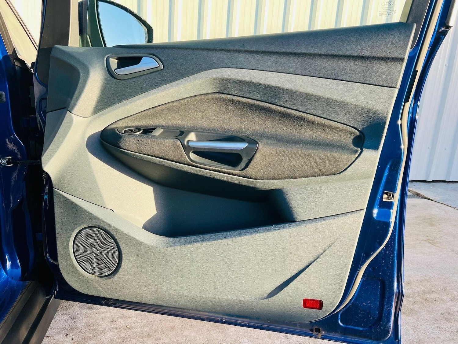 Used Ford C-Max 2015 for sale - 76769668: Photo 24