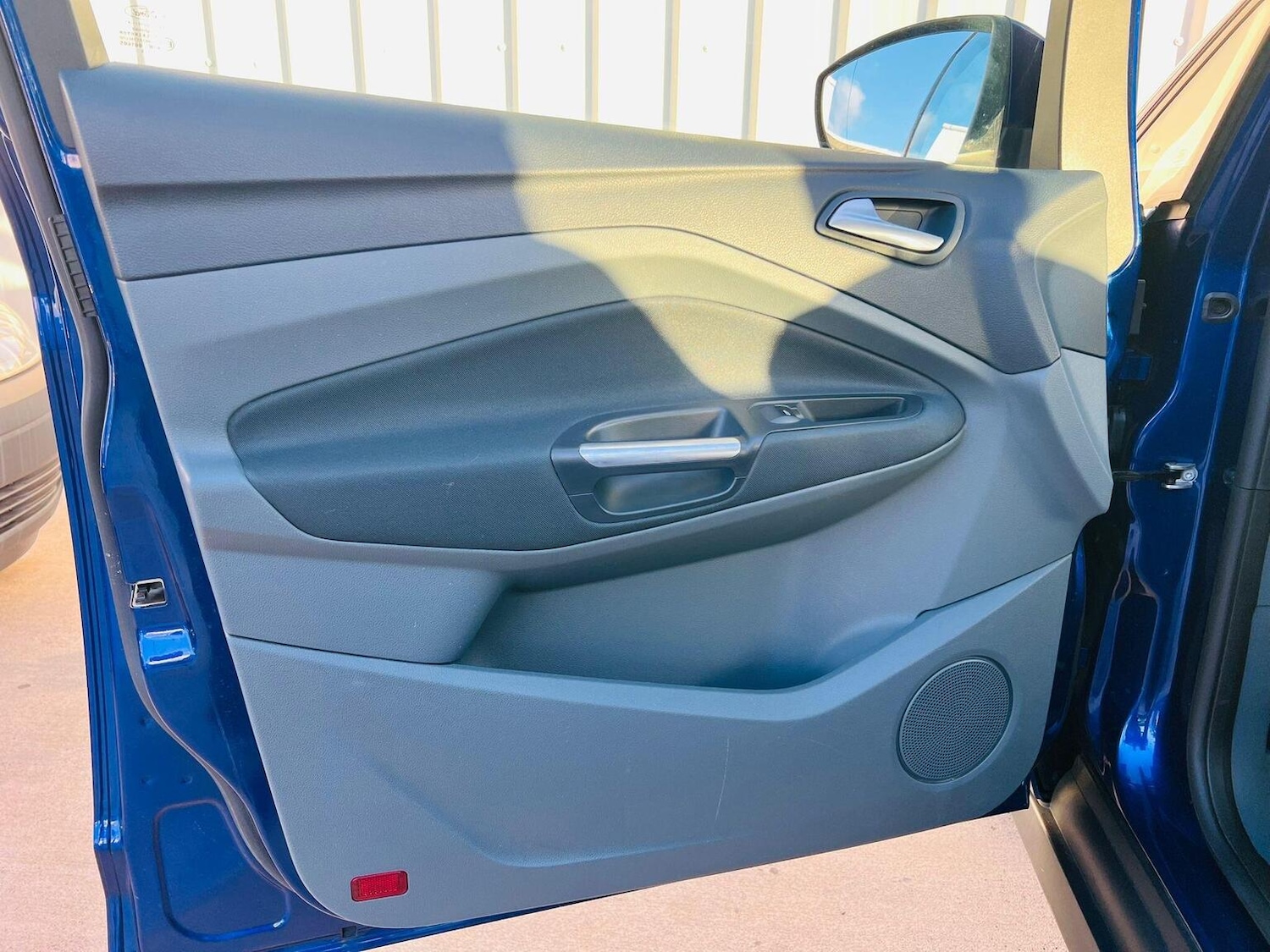 Used Ford C-Max 2015 for sale - 76769668: Photo 28