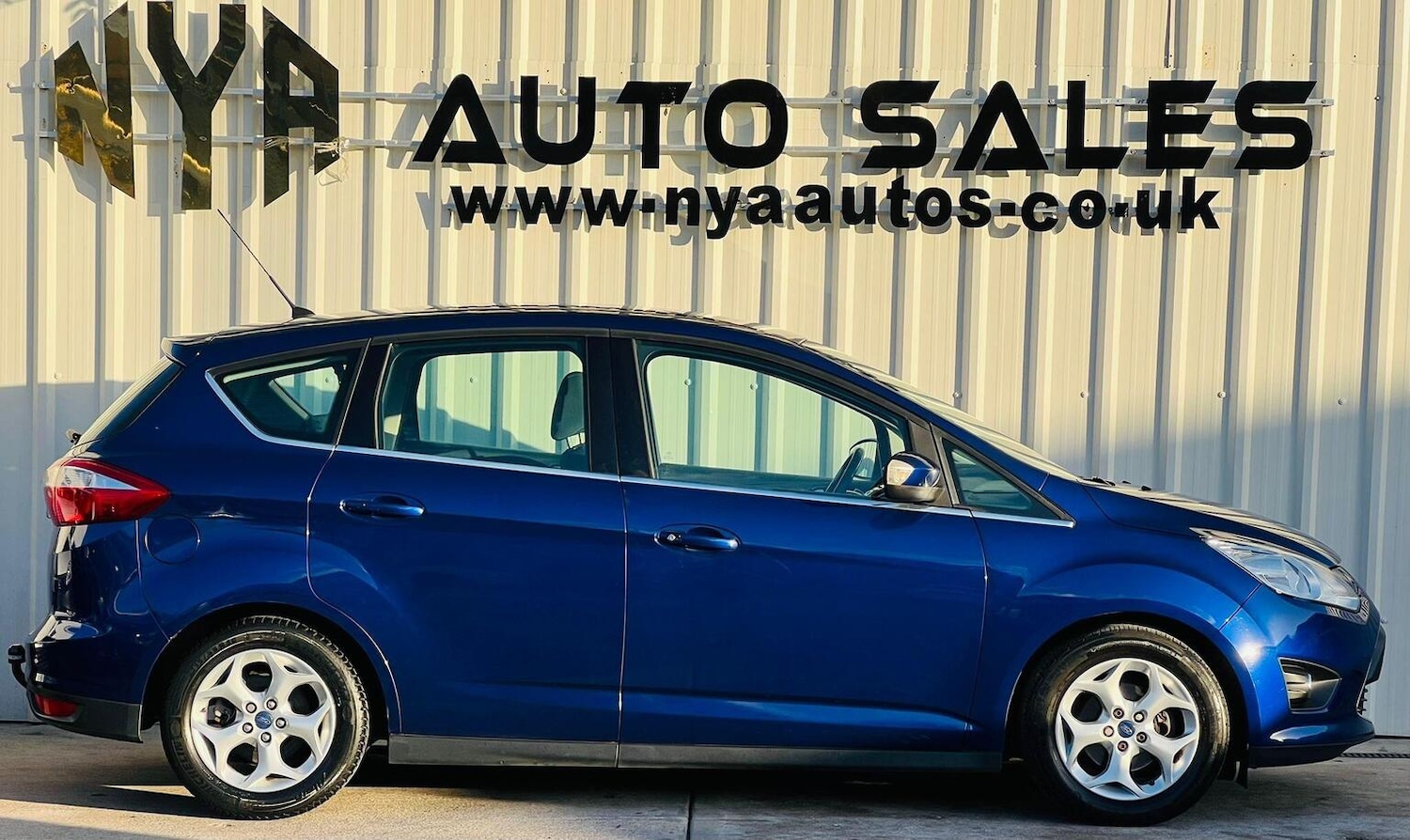 Used Ford C-Max 2015 for sale - 76769668: Photo 6