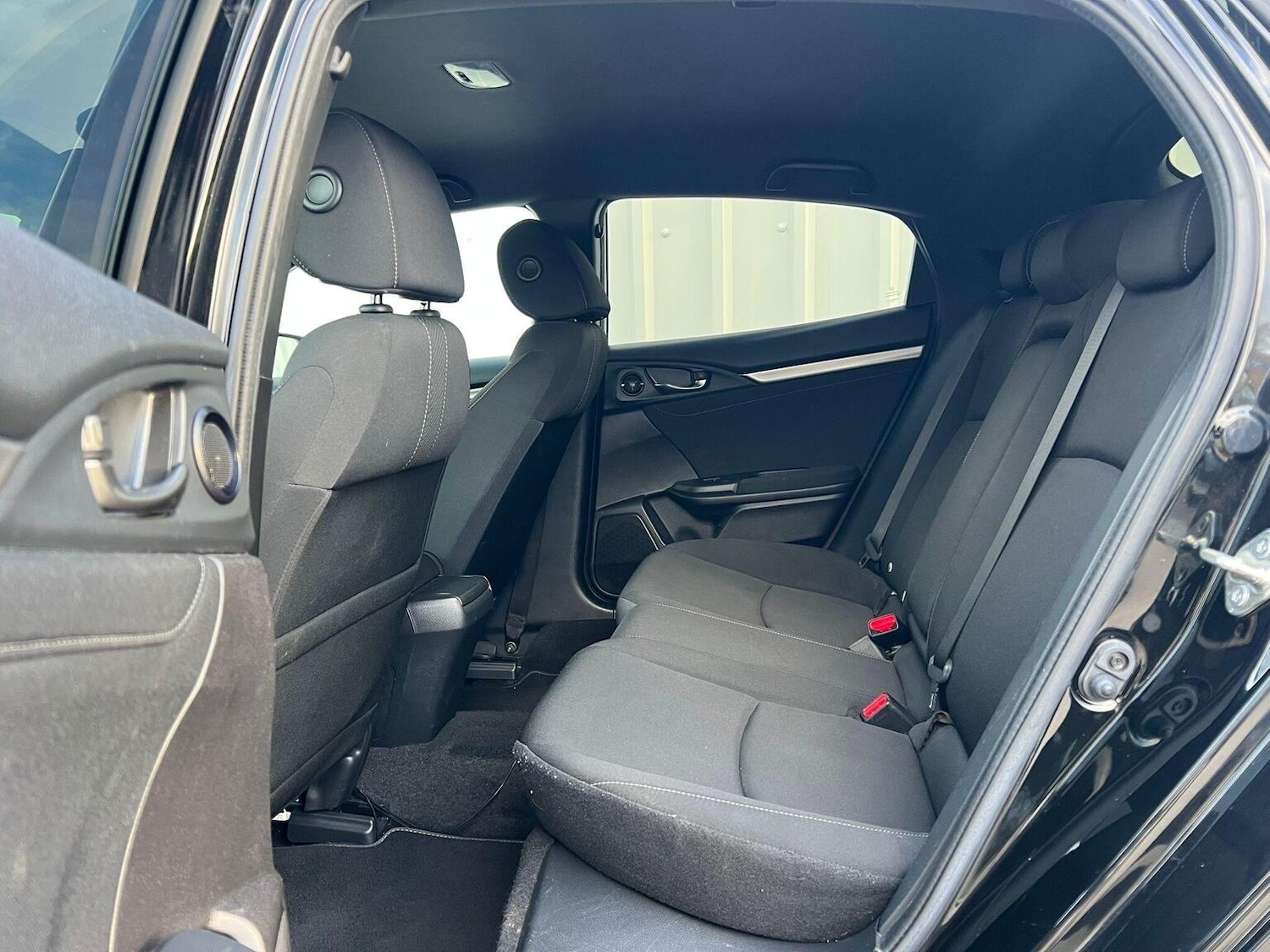 Used Honda Civic 2017 for sale - 77059798: Photo 33