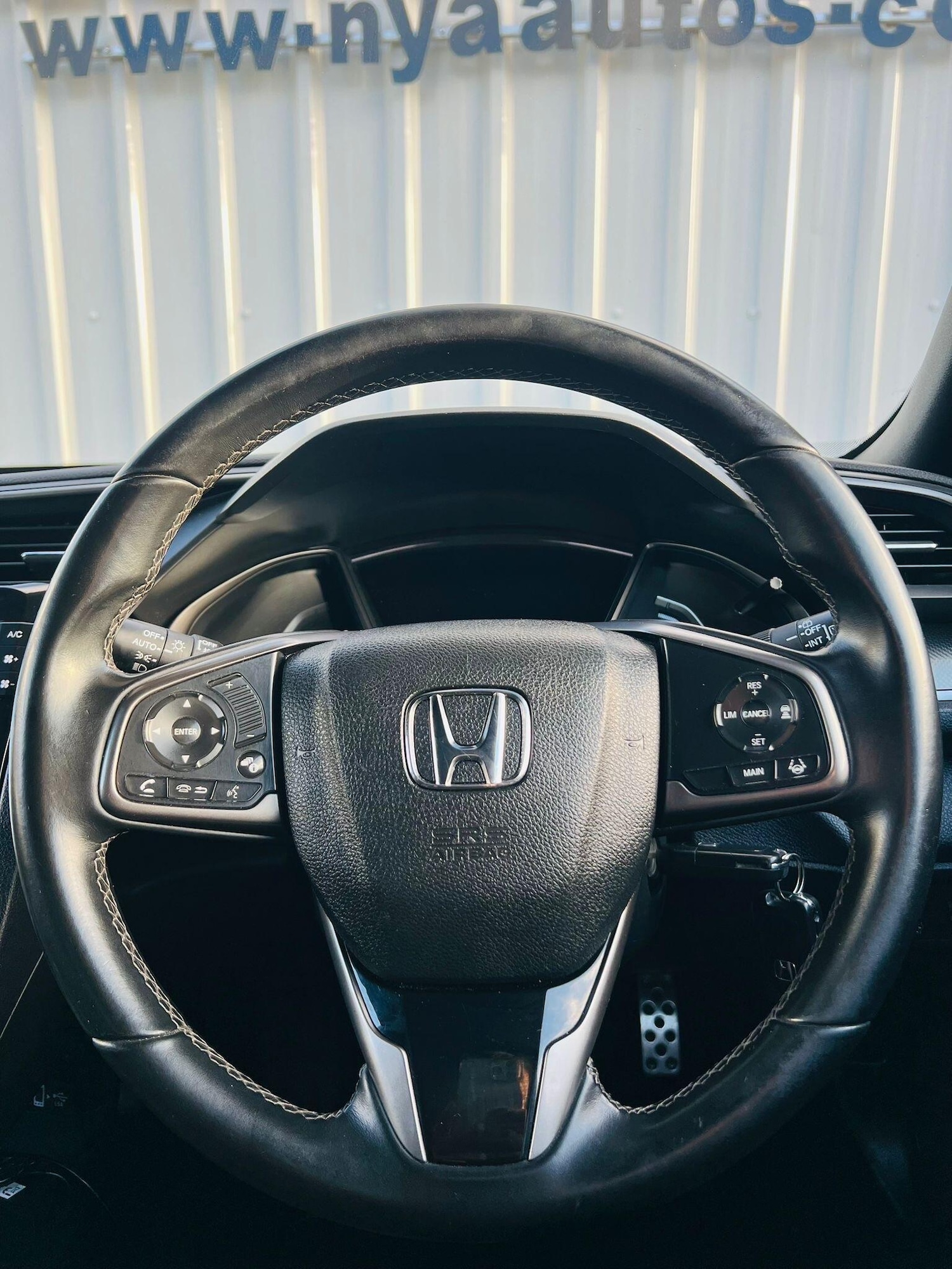 Used Honda Civic 2017 for sale - 77059798: Photo 40