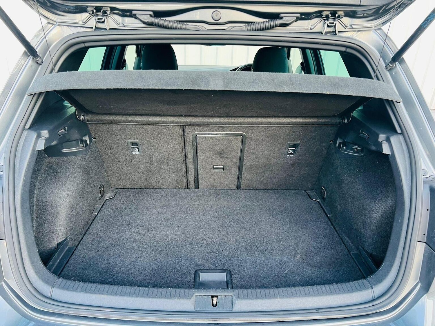 Used Volkswagen Golf 2019 for sale - 78098231: Photo 30