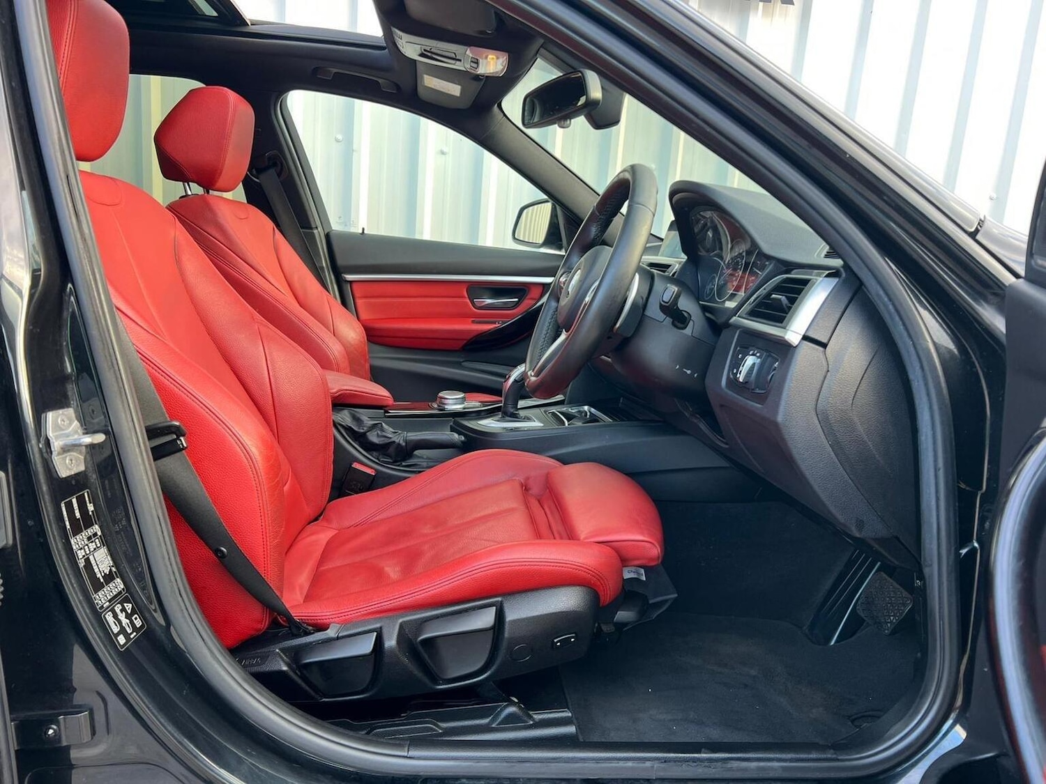 Used BMW 3 Series 2016 for sale - 76904675: Photo 24