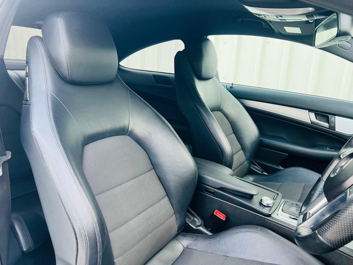 Used Mercedes-Benz C Class 2012 for sale - 76751806: Photo 30