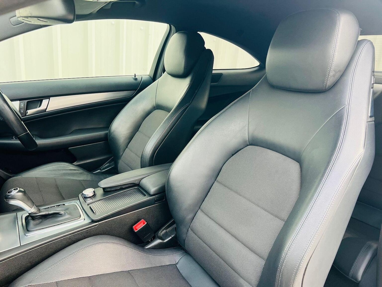 Used Mercedes-Benz C Class 2012 for sale - 76751806: Photo 35