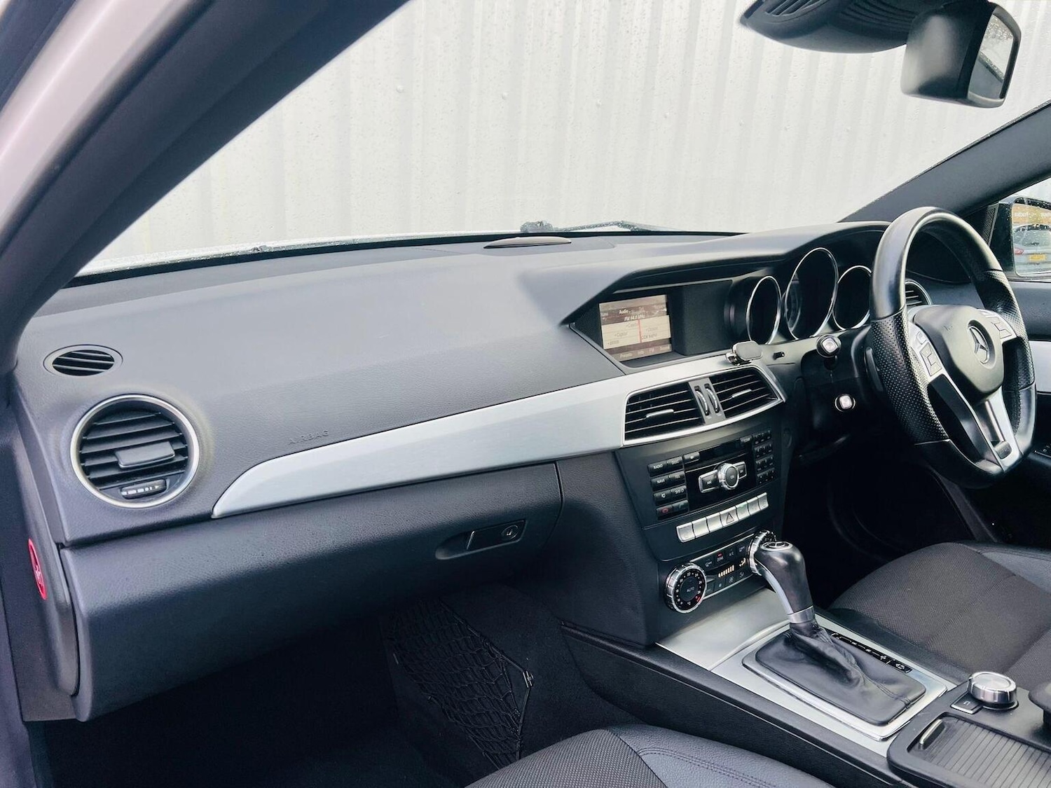 Used Mercedes-Benz C Class 2012 for sale - 76751806: Photo 38