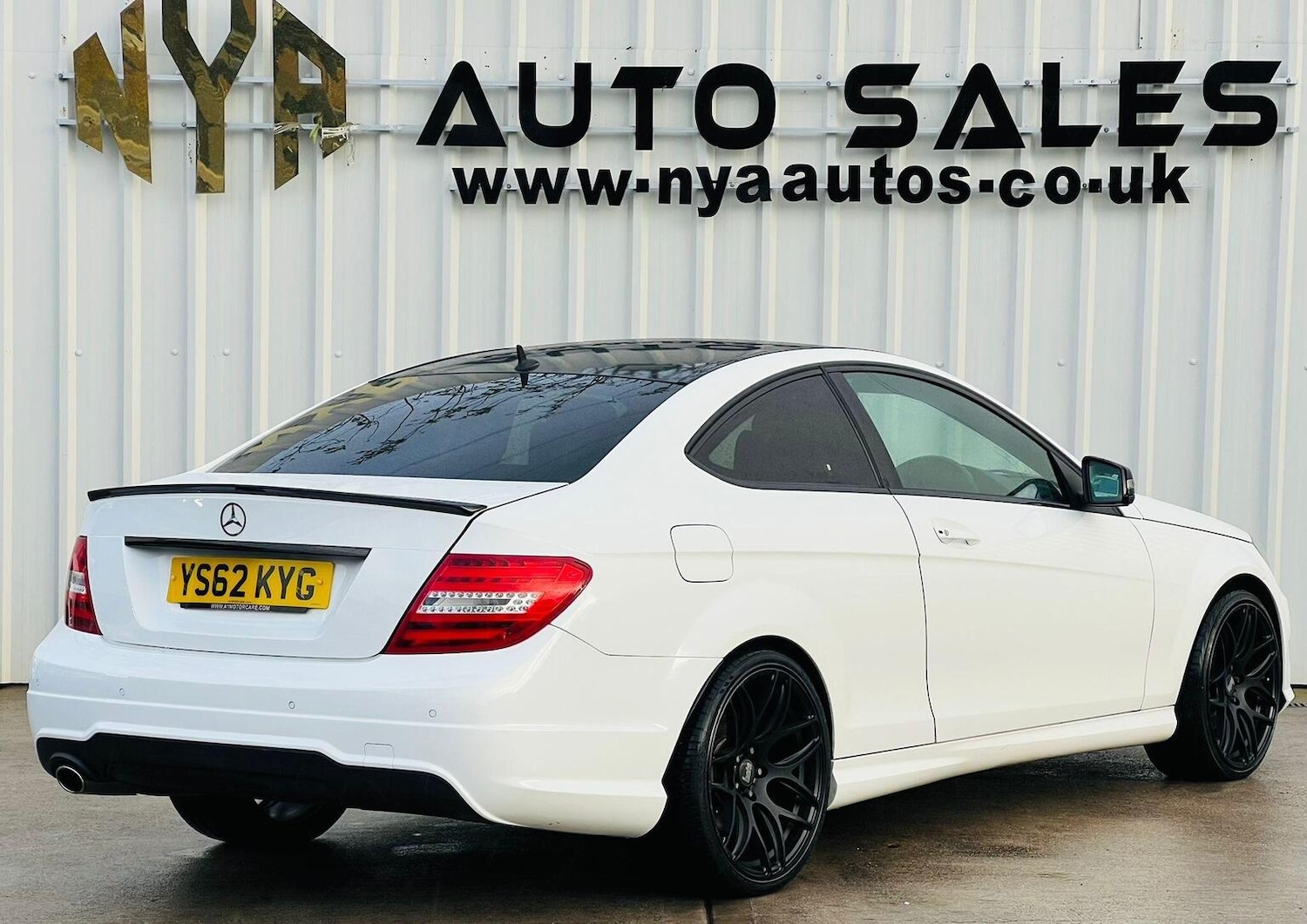 Used Mercedes-Benz C Class 2012 for sale - 76751806: Photo 5