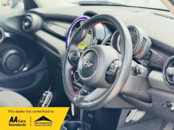 Used MINI Hatch 2018 for sale - 74757444: Photo